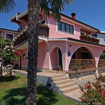 Apartments Darinka Пореч Екстериор снимка