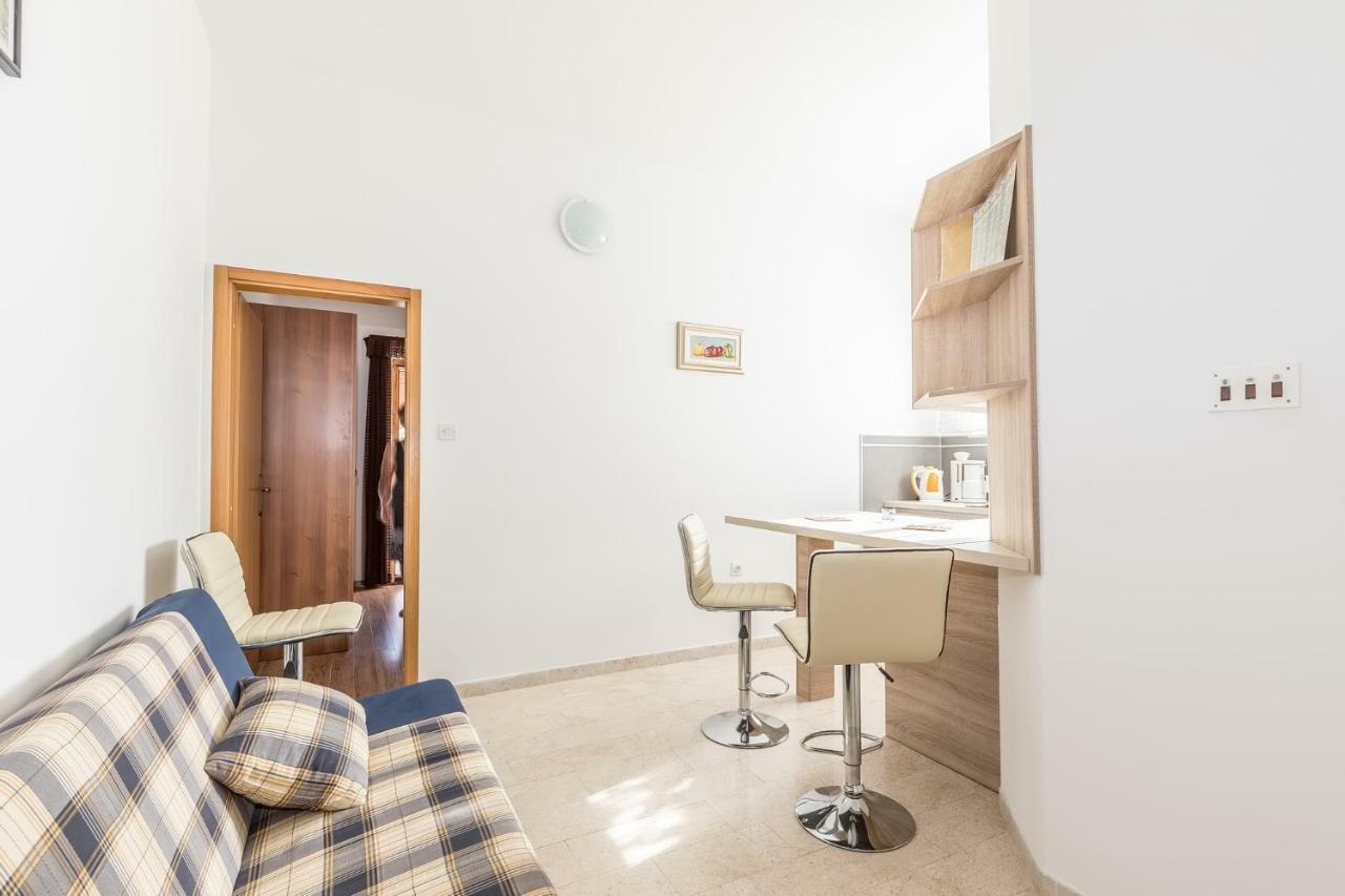 Apartments Darinka Пореч Екстериор снимка